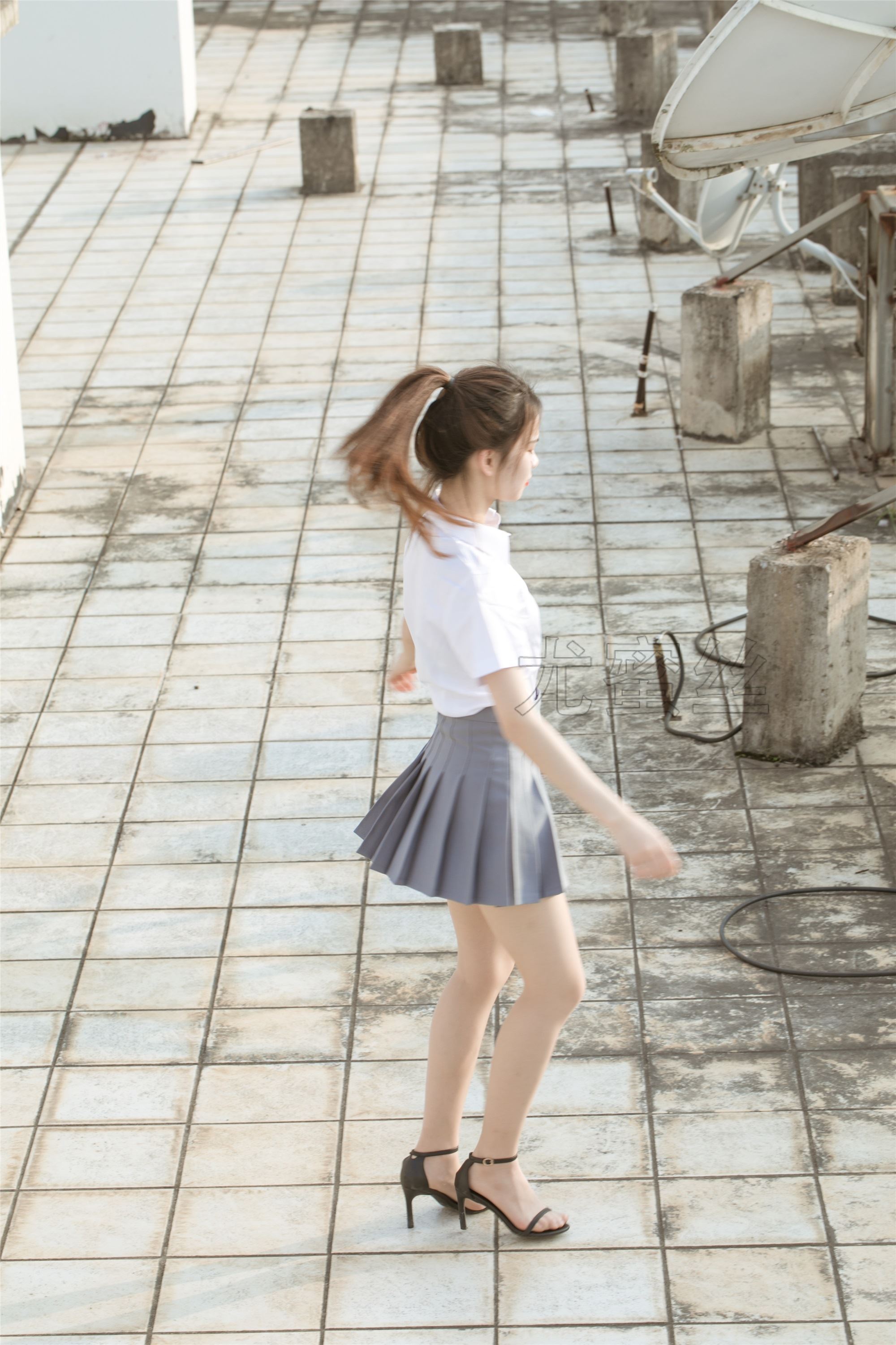 尤蜜丝 穿搭写真 NO.035